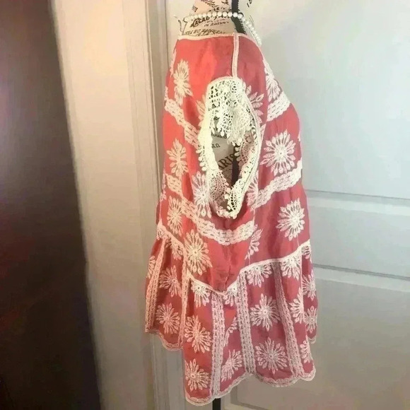 Cato Est 1948 Women’s 22/24W Peach and Beige Heavily Embroidered Peplum Blouse - Picture 3 of 7